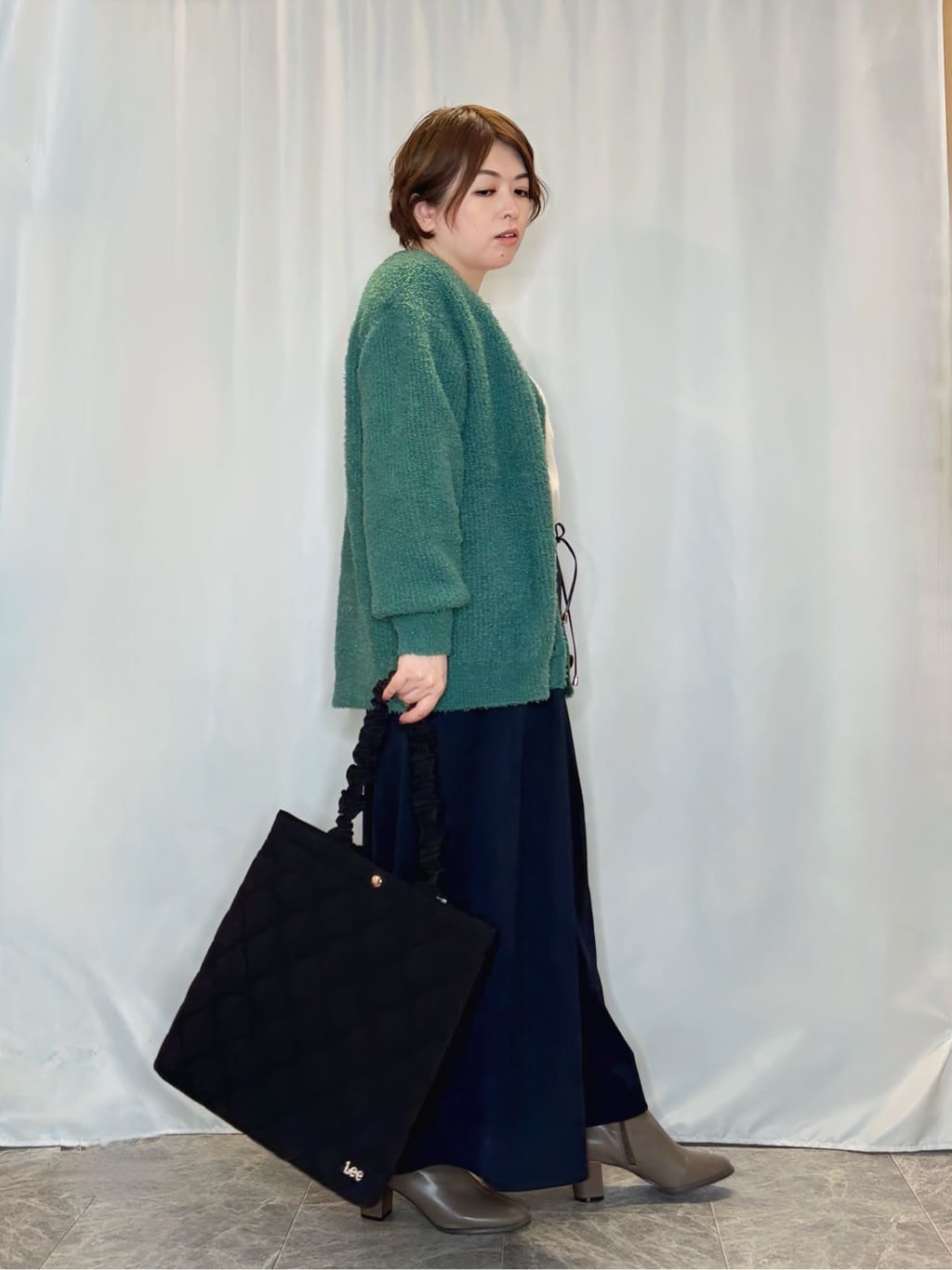 たみさんの「SHOO･LA･RUE｜グラフィックアソート ベーシックロンT」を使ったコーディネート