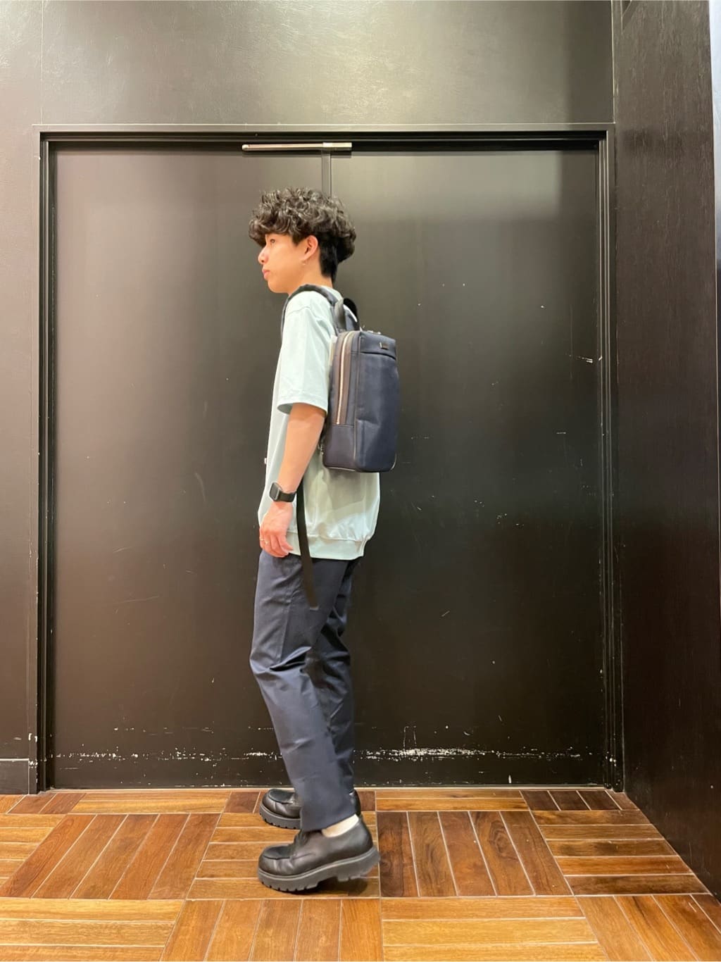 すずきさんの「TAKEO KIKUCHI｜【抗菌防臭／5サイズ展開】ハイゲージポンチ Tシャツ」を使ったコーディネート