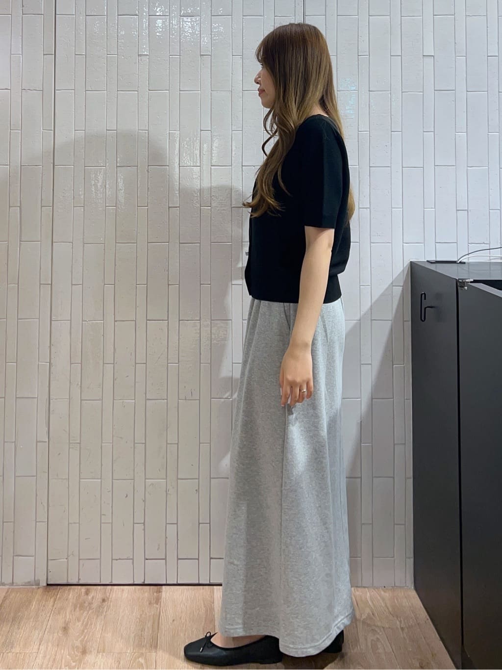 Risaさんの「OPAQUE.CLIP｜ガーダーニットカーディガン【UVケア／洗濯機洗い可】」を使ったコーディネート
