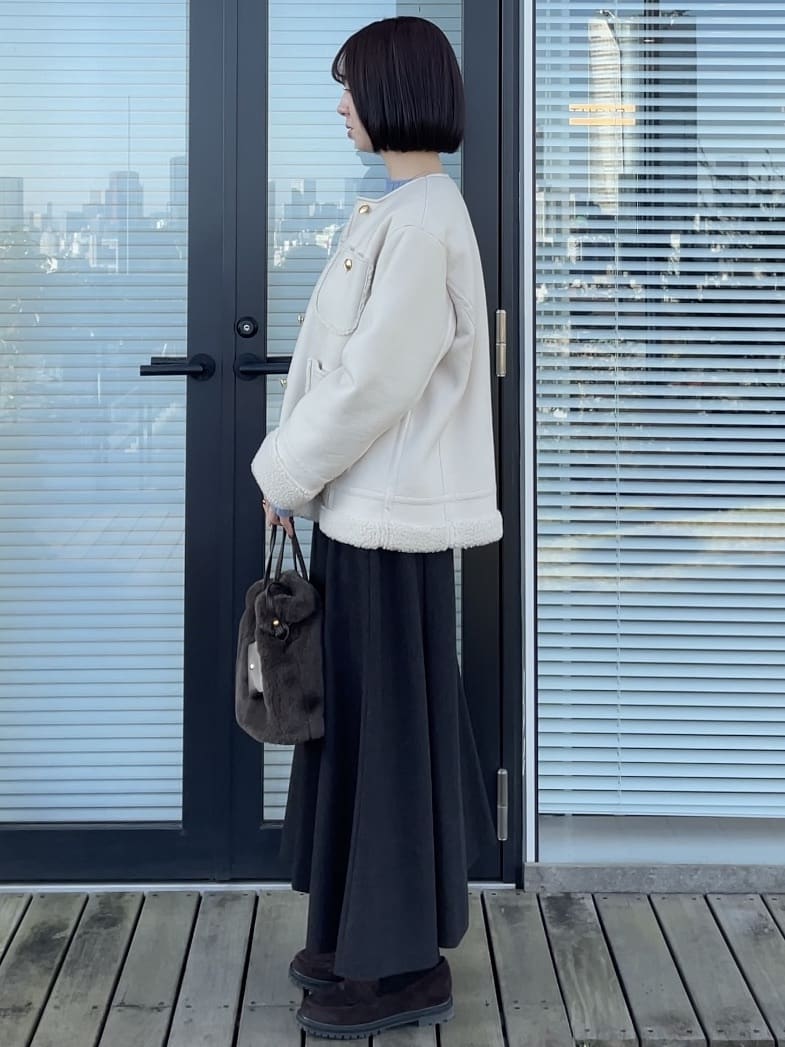 NATSUMIさんの「grove｜フェイクムートンボアジャケット」を使ったコーディネート