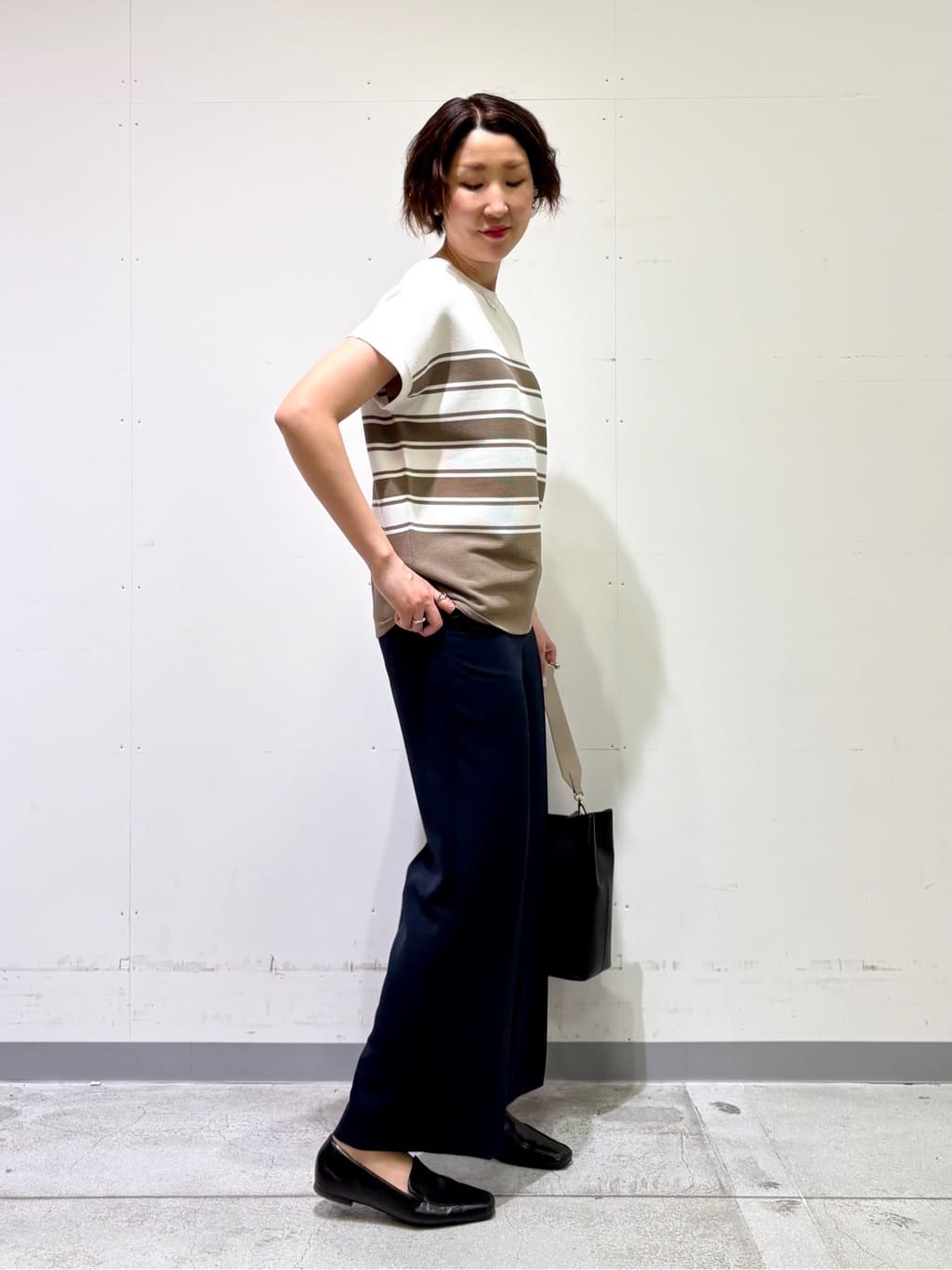 yuriさんの「INDIVI｜【洗える／UVケア／SETUP可能】ウール調ワイドパンツ」を使ったコーディネート