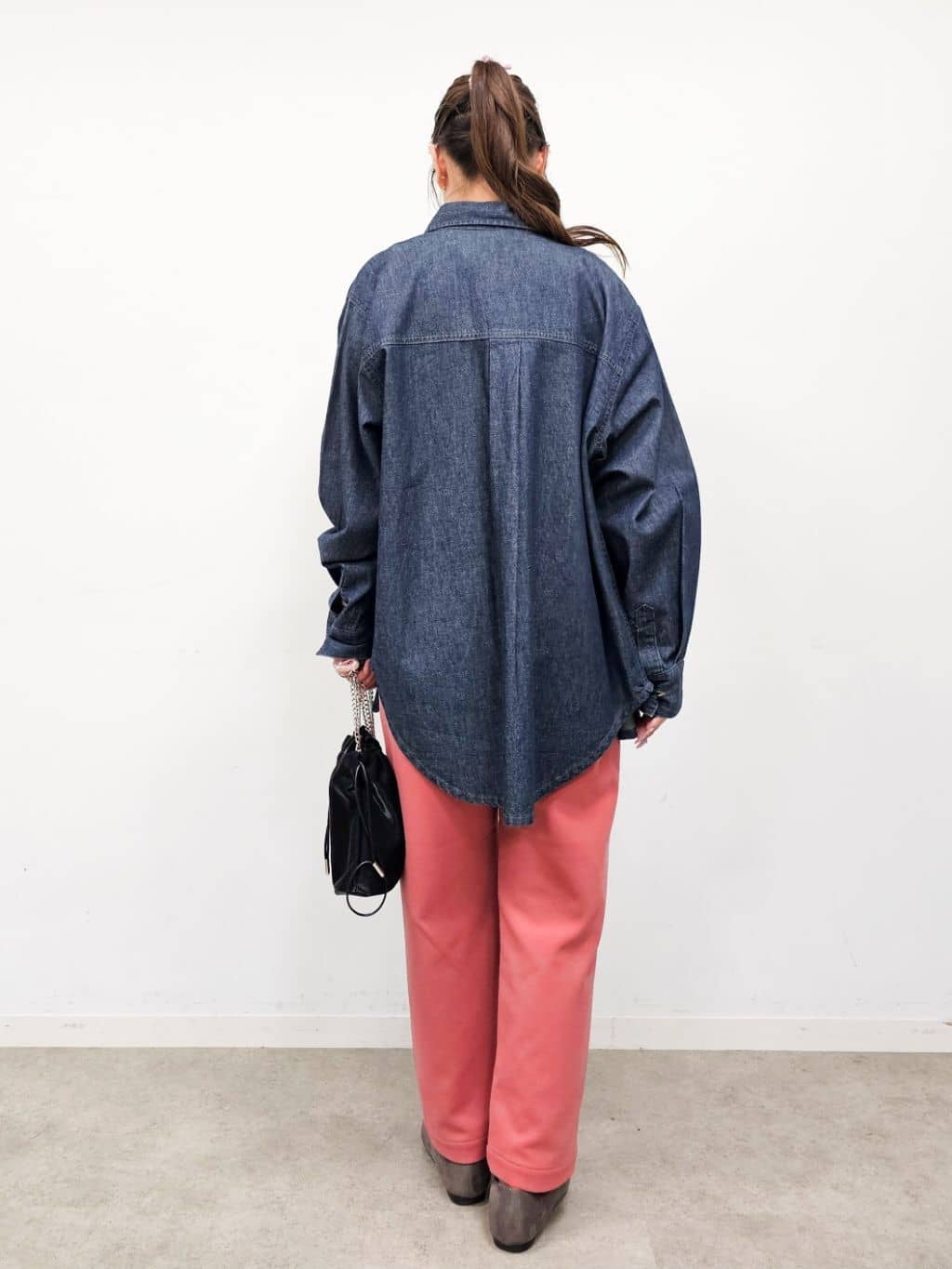 ゆゆさんの「SHOO･LA･RUE｜【S-LL】美しく見せる ボートネックロンT」を使ったコーディネート