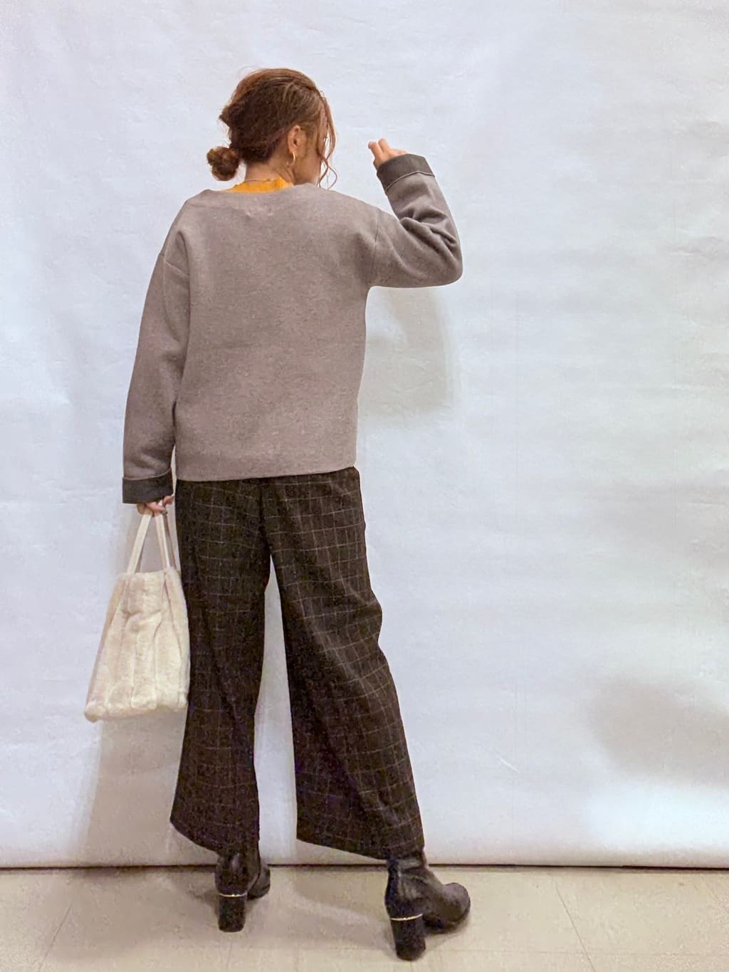 fuuさんの「SHOO･LA･RUE｜【絶妙なゆるピタ/洗濯機可】ちくちくしにくい リブハイネックやわらかニット」を使ったコーディネート