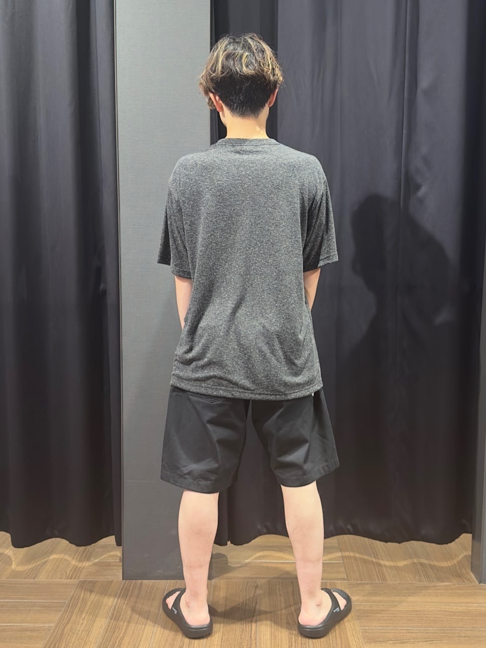 tomoyaさんの「THE SHOP TK｜ポリ麻刺繍半袖Tシャツ」を使ったコーディネート
