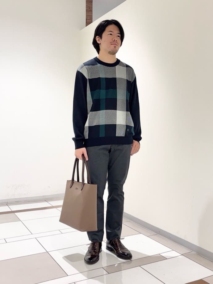 及川さんの「TAKEO KIKUCHI｜【Made in JAPAN】ビッグチェック＆スライドパズル柄 ニット」を使ったコーディネート