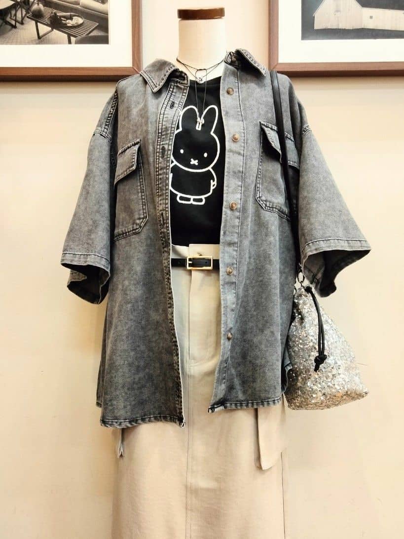 うっちーさんの「SHOO･LA･RUE｜【miffy】グラフィックTシャツ」を使ったコーディネート