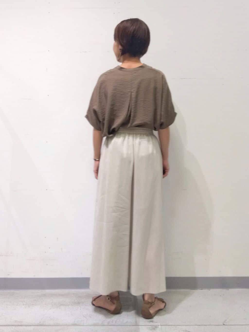 Kさんの「INDIVI｜【洗える／清涼感◎】ワイドフレアパンツ／スカーチョ」を使ったコーディネート
