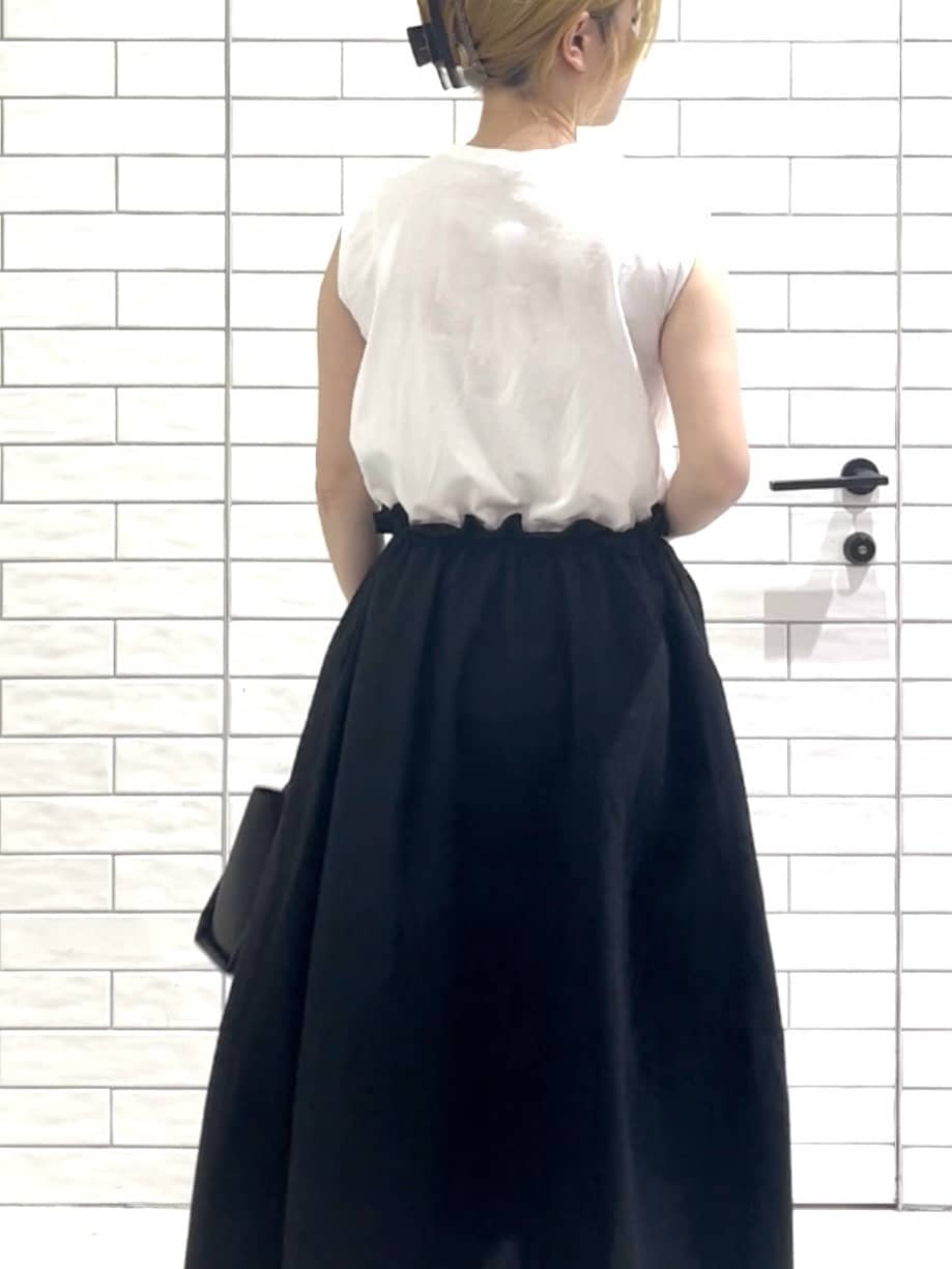 しおりさんの「OPAQUE.CLIP｜配色サッカードッキングワンピース【洗濯機洗い可】」を使ったコーディネート