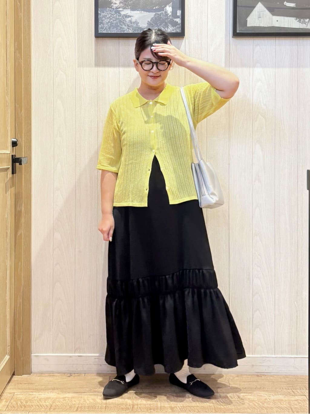 砂糖さんの「SHOO･LA･RUE｜【洗える/S-LL】大人のシアー感 キラキラ リブニット」を使ったコーディネート