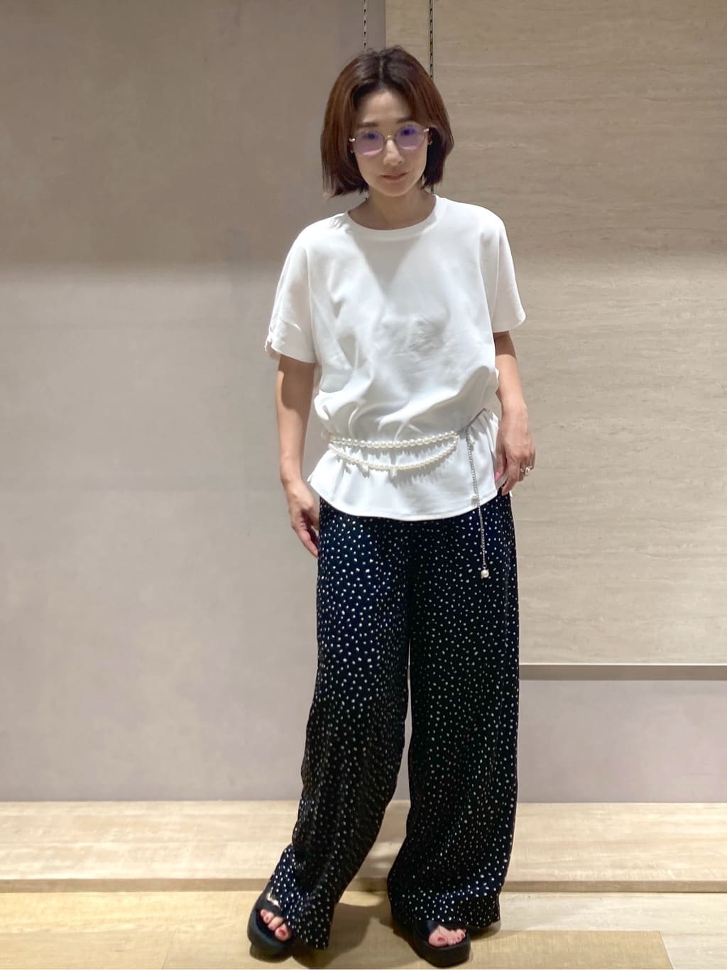 たけねぇさんの「OPAQUE.CLIP｜【マルチWAY】ネックレスにもなるパール調チェーンベルト」を使ったコーディネート