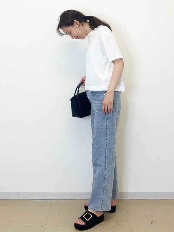 miyuuさんの「OPAQUE.CLIP｜◆バックフレアショートTシャツ【洗濯機洗い可】」を使ったコーディネート