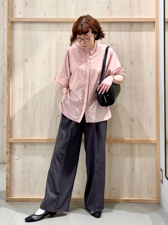 nakoさんの「THE SHOP TK｜麻調ピンタックワイドパンツ【洗濯機OK】」を使ったコーディネート