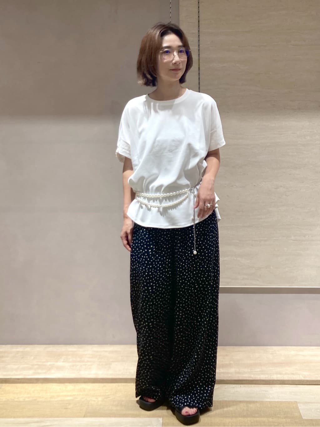 たけねぇさんの「OPAQUE.CLIP｜【マルチWAY】ネックレスにもなるパール調チェーンベルト」を使ったコーディネート