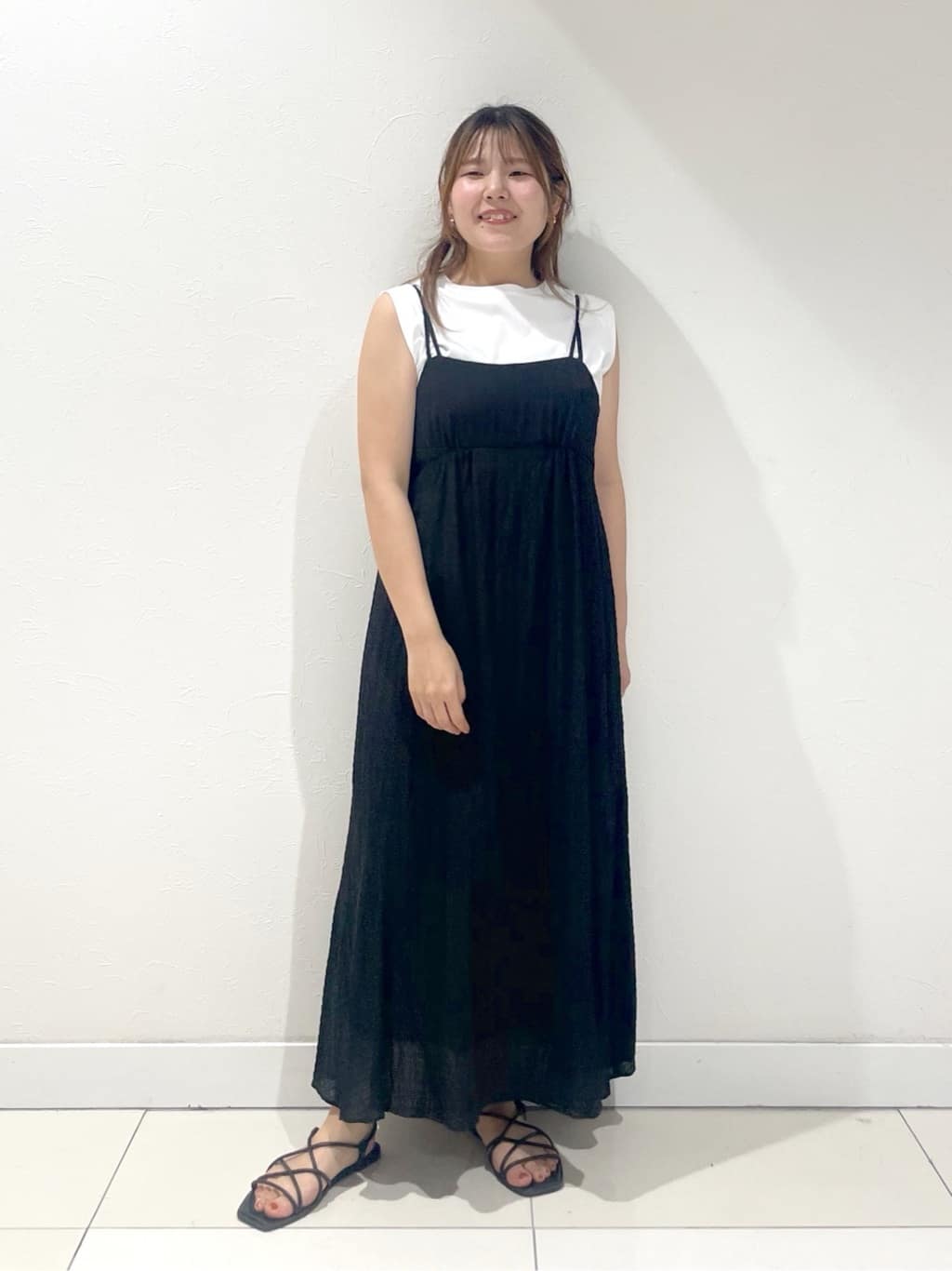 YUUKIさんの「INDIVI｜◆【洗える】ブルゾン風ジップニットベスト」を使ったコーディネート