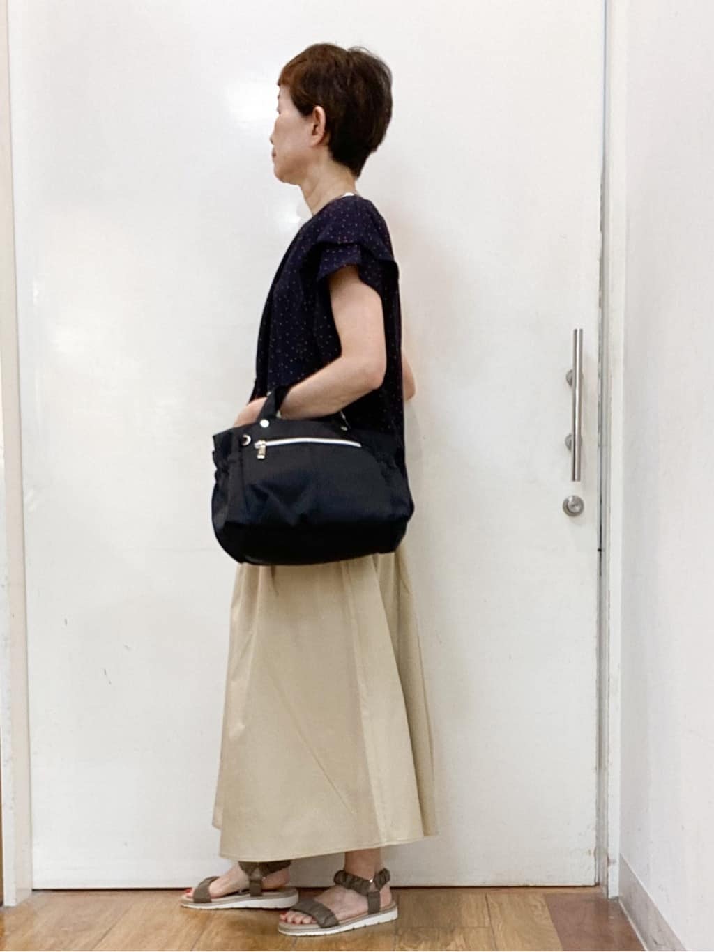 みぃさんの「SHOO･LA･RUE｜【S-LL/ひんやり】きちんと見えで好印象 ドット柄デザイントップス」を使ったコーディネート