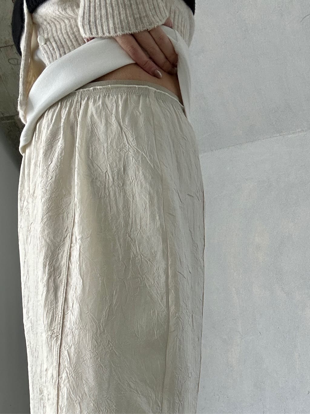 harunaさんの「CODE A｜M cloudy puff cardigan」を使ったコーディネート