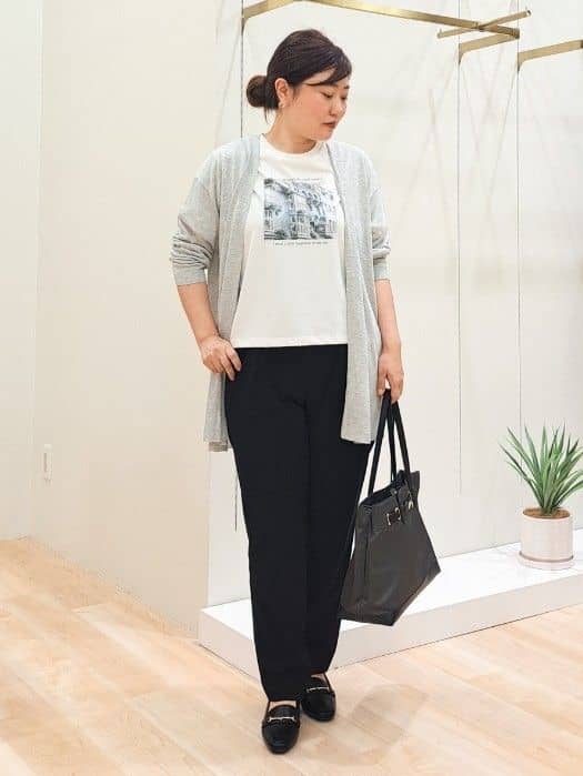 ふるさんの「grove｜キレイも動きやすさも　美脚見えハイパーストレッチパンツ」を使ったコーディネート