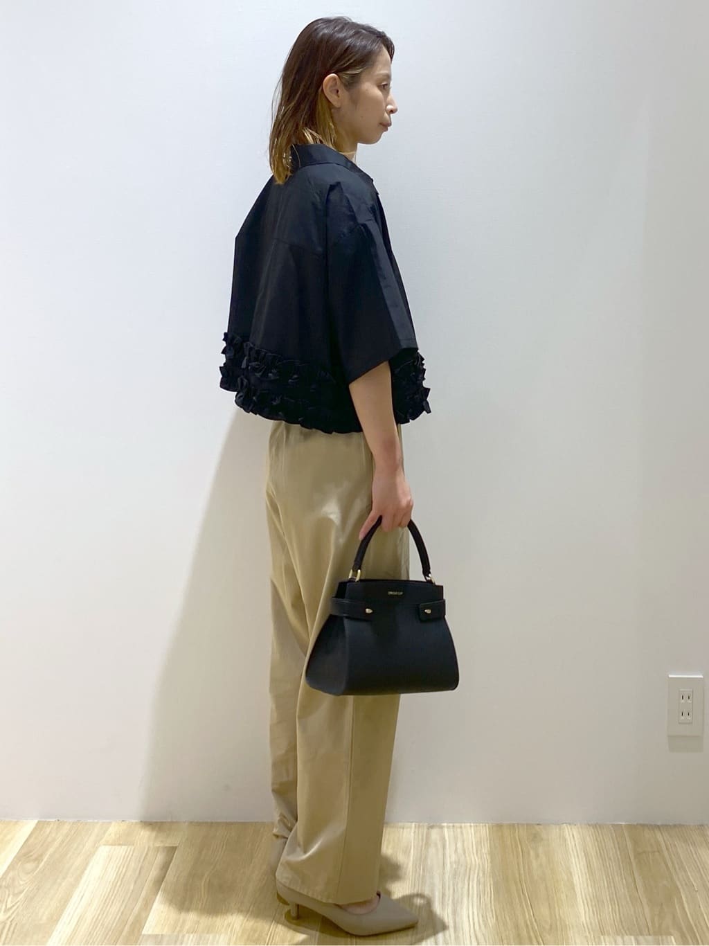 えりさんの「OPAQUE.CLIP｜裾フリルシャツ【洗濯機洗い可】」を使ったコーディネート