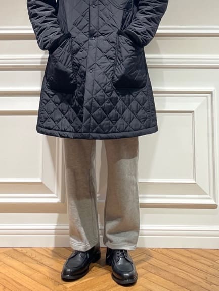 橋本さんの「DRESSTERIOR｜キルティング フーデット コート」を使ったコーディネート