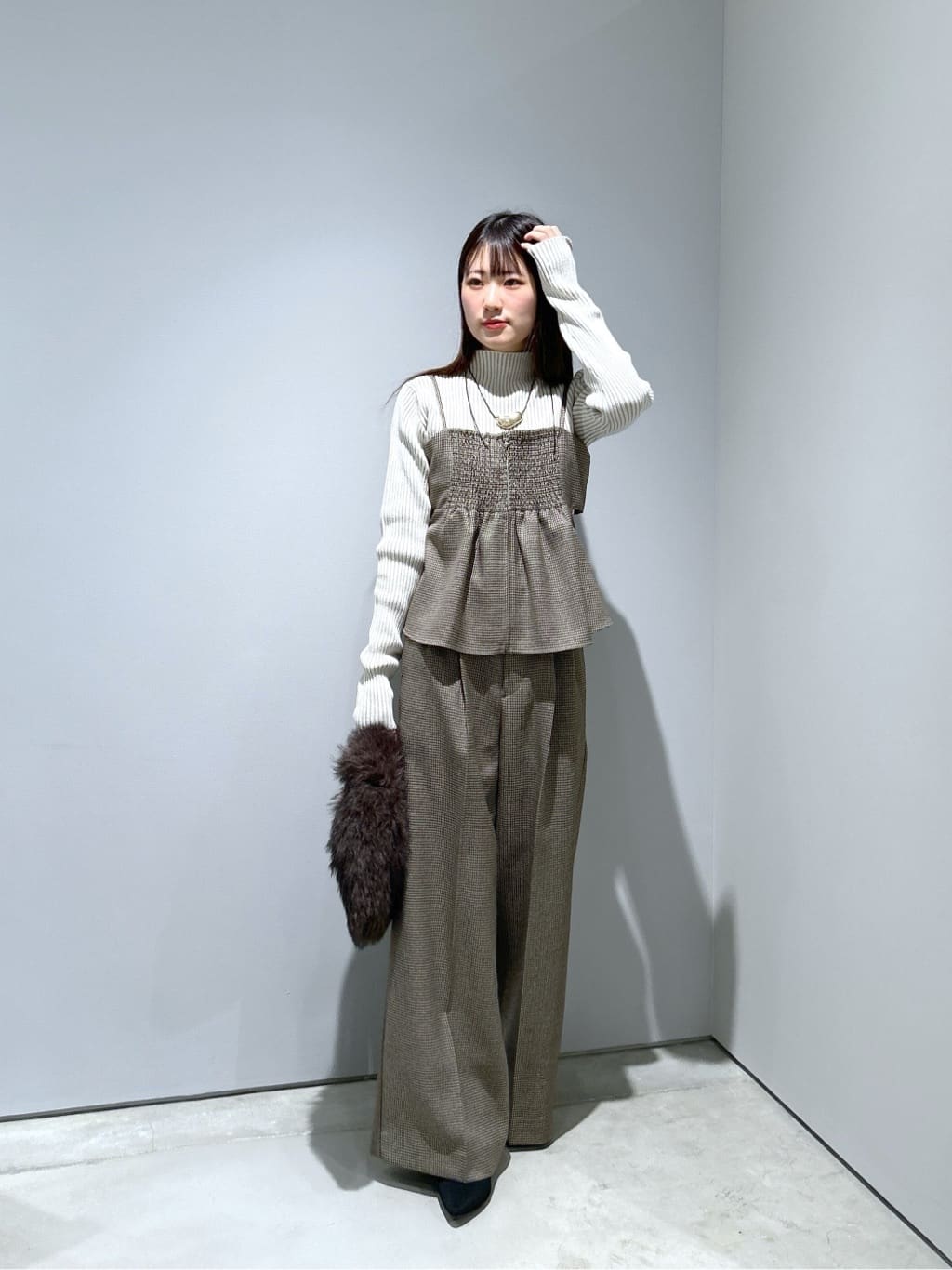 Renoさんの「INDIVI｜ガンクラブチェックワイドパンツ」を使ったコーディネート