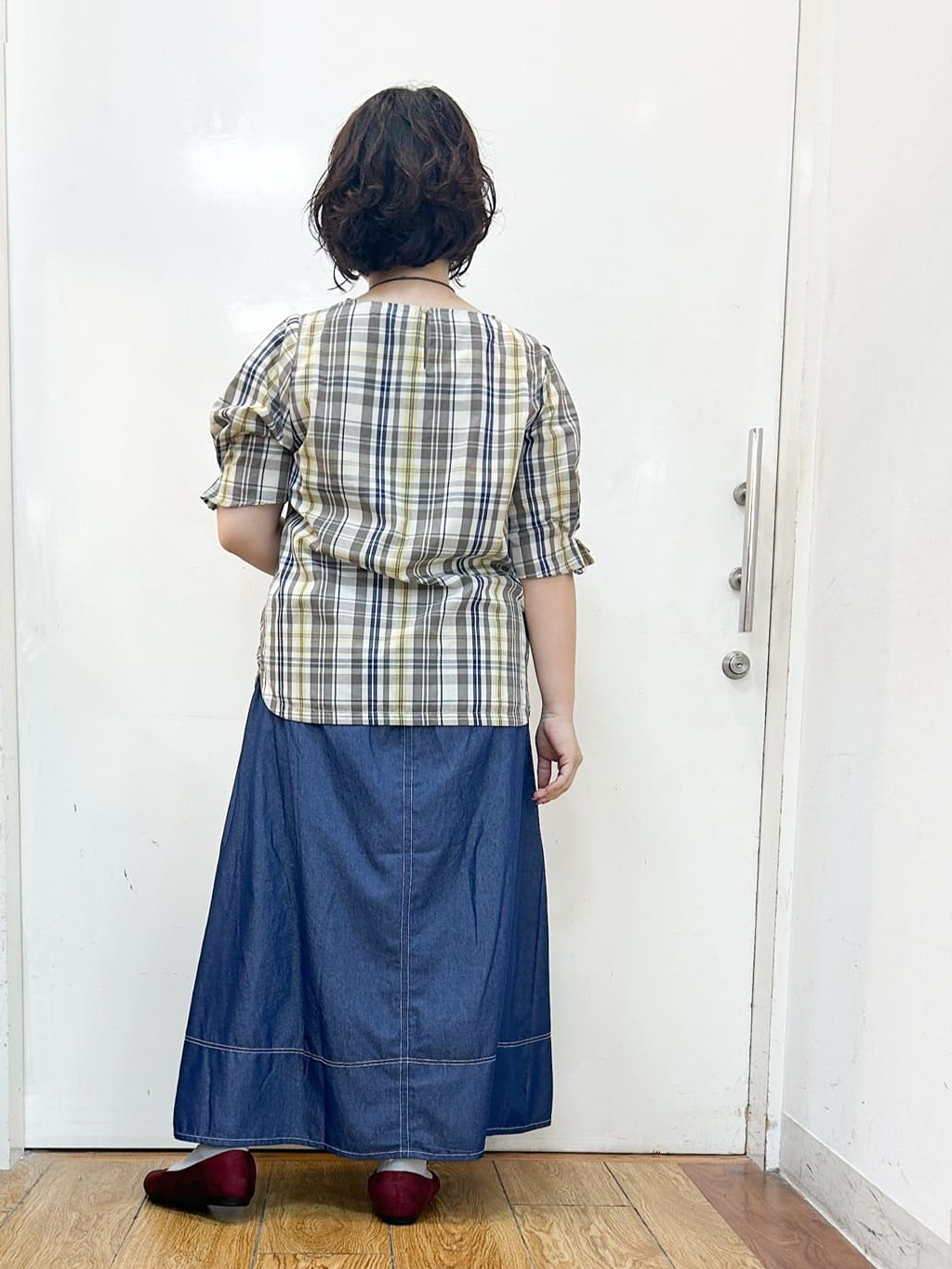 haruさんの「SHOO･LA･RUE｜【S-LL/5分袖】お袖タックできれいに魅せる 大人のチェックブラウス」を使ったコーディネート