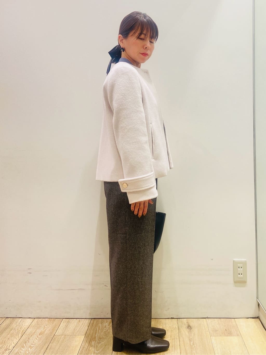 YUKOさんの「index｜フラワーモチーフハイネックニット【洗える】」を使ったコーディネート