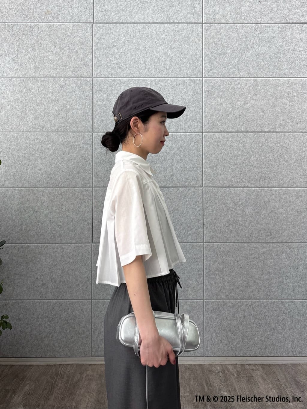 ひなさんの「INDIVI｜【セットアップ可能】サキソニーサイドラインパンツ」を使ったコーディネート
