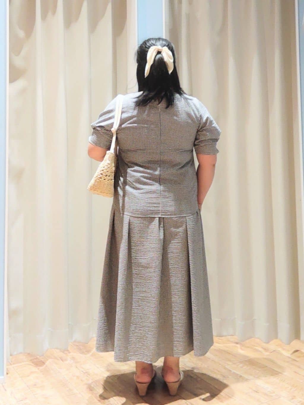りんさんの「SHOO･LA･RUE｜◆キラキラループマガールサンダル」を使ったコーディネート