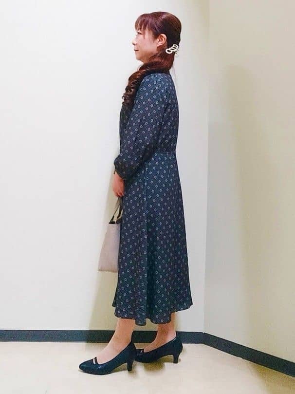 花さんの「Reflect｜【きちんと見え／通勤／セレモニーにおすすめ◎】ドット&times;ダイヤ柄ワンピース」を使ったコーディネート