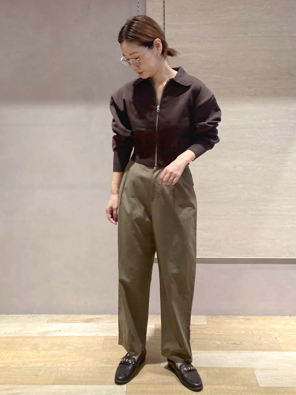 たけねぇさんの「OPAQUE.CLIP｜カーブタックパンツ【洗濯機洗い可】」を使ったコーディネート