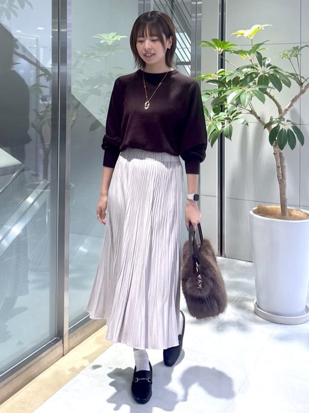 yukaさんの「UNTITLED｜【8色展開／コンパクト丈】レーヨン混 コクーンニット」を使ったコーディネート