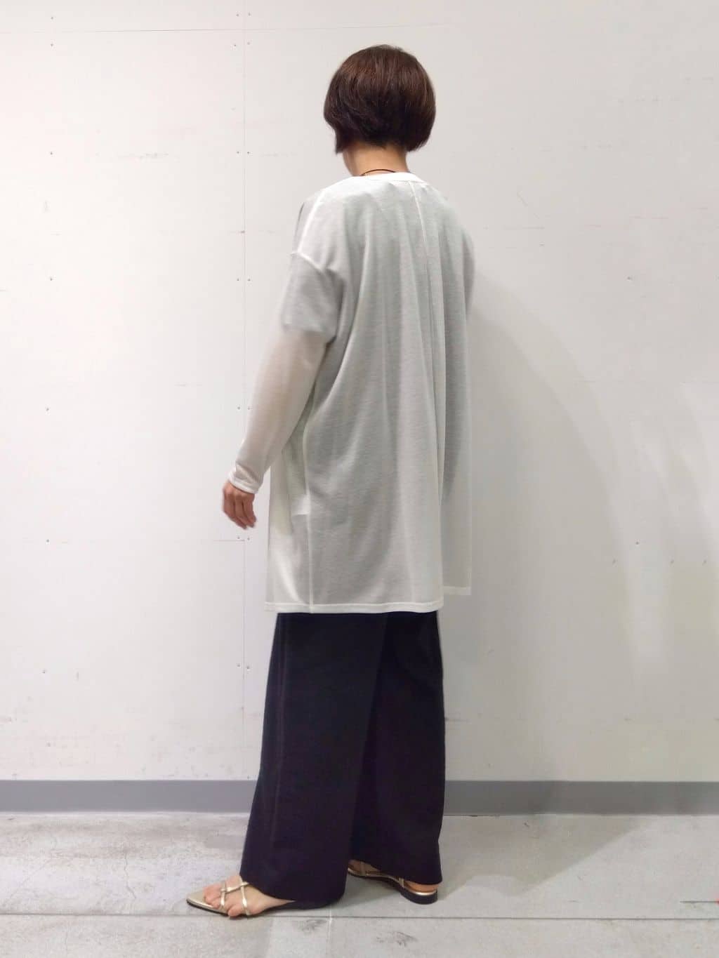 Kさんの「INDIVI｜【洗える／シアーストライプ】ロング丈着流しカーディガン」を使ったコーディネート