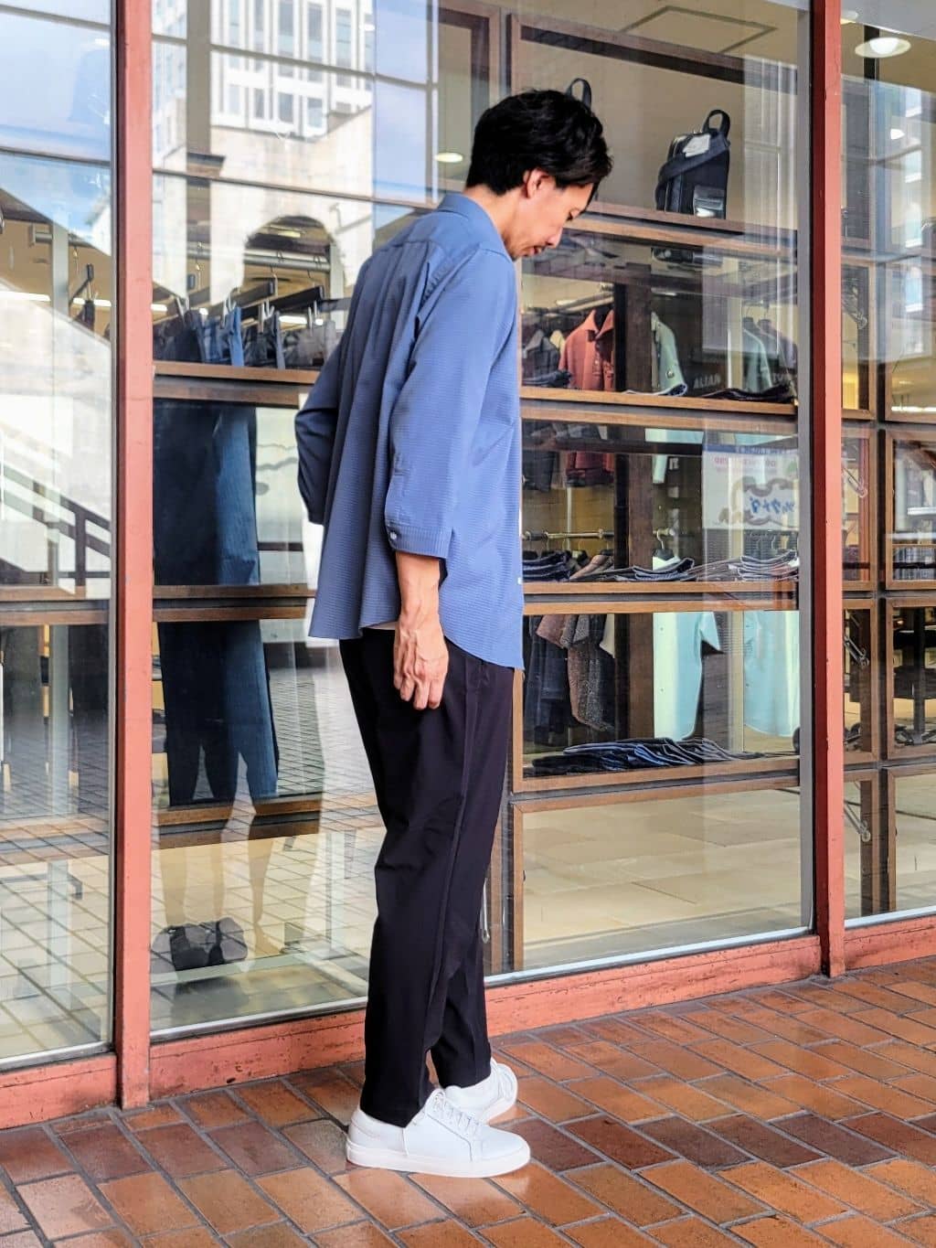 piroyaさんの「TAKEO KIKUCHI｜【COOL CITY WEAR】DotAir（R）サッカー シャツ」を使ったコーディネート
