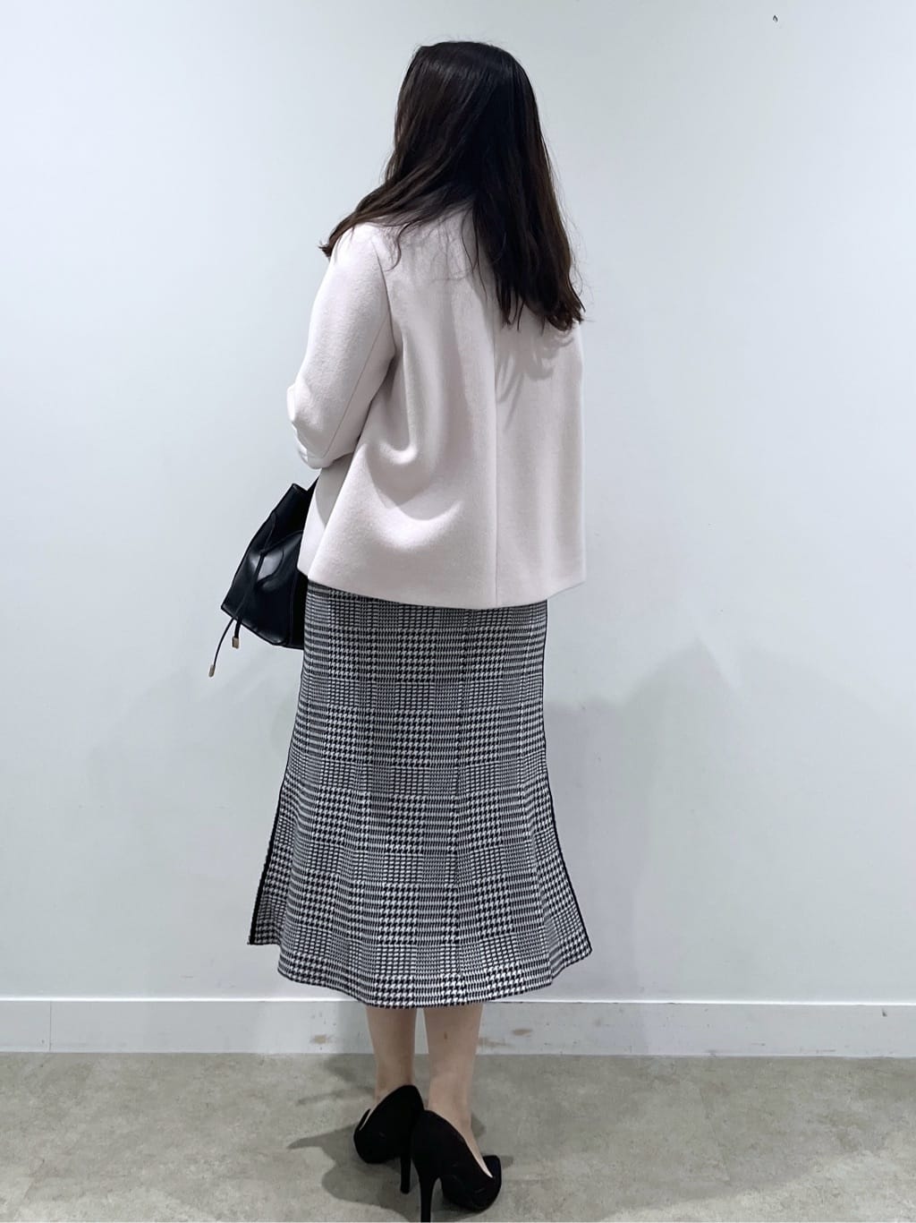 Saekoさんの「COUP DE CHANCE｜【日本製】スタンドカラーのショート丈コート」を使ったコーディネート