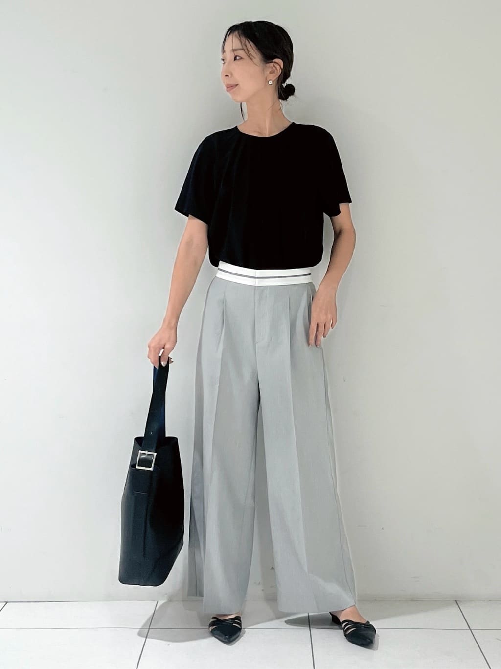 shioriさんの「INDIVI｜【UVケア】タックブラウス」を使ったコーディネート