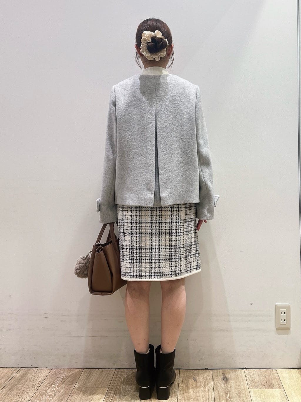 MOMOさんの「index｜ノーカラーショートコート」を使ったコーディネート