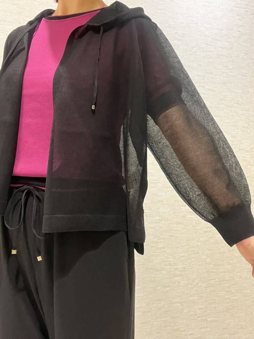 marikoさんの「Reflect｜【WEB先行カラーあり／手洗い可／アンサンブル可】バイカラー五分袖ニット」を使ったコーディネート