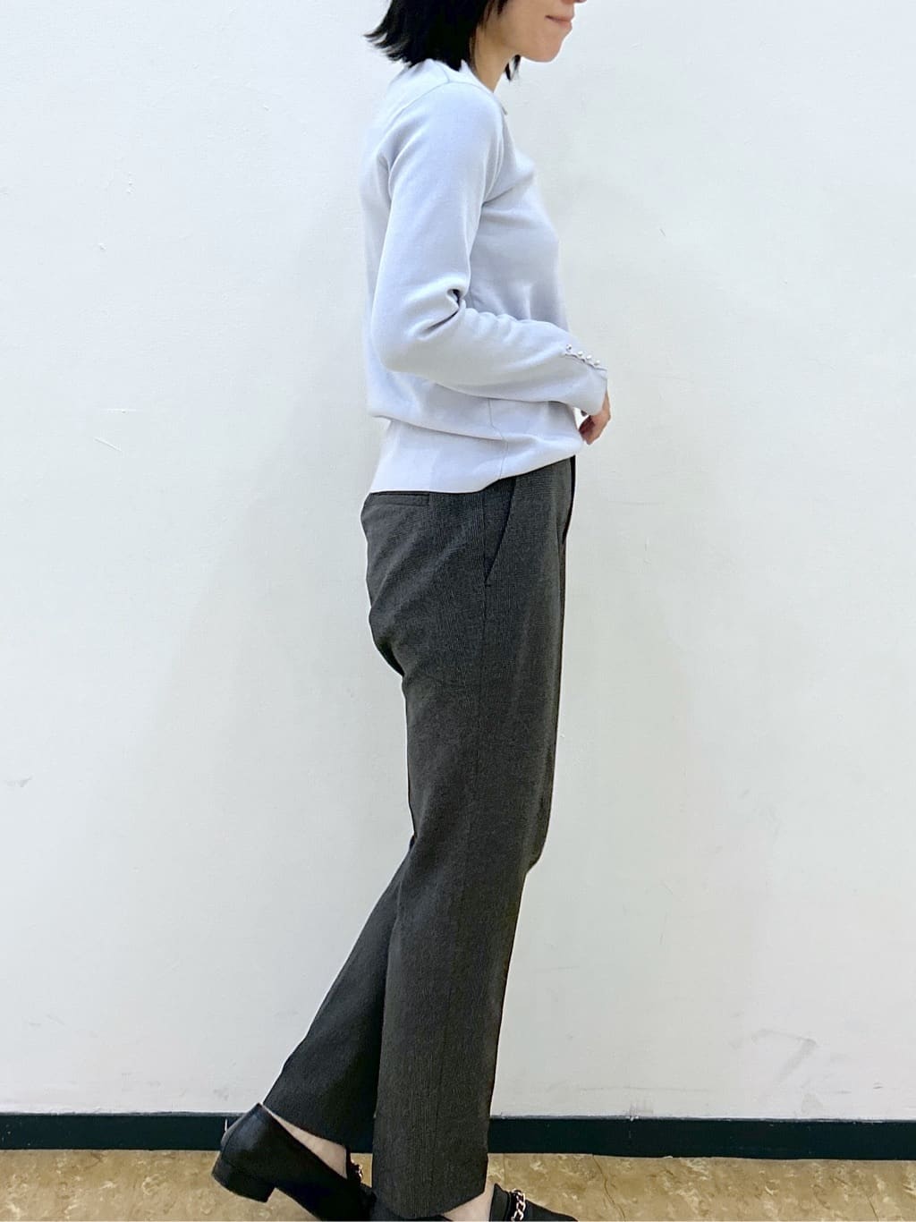 su.さんの「index｜ウォームストレッチテーパードパンツ【洗濯機OK／防シワ／吸湿発熱】《XS～3L》」を使ったコーディネート