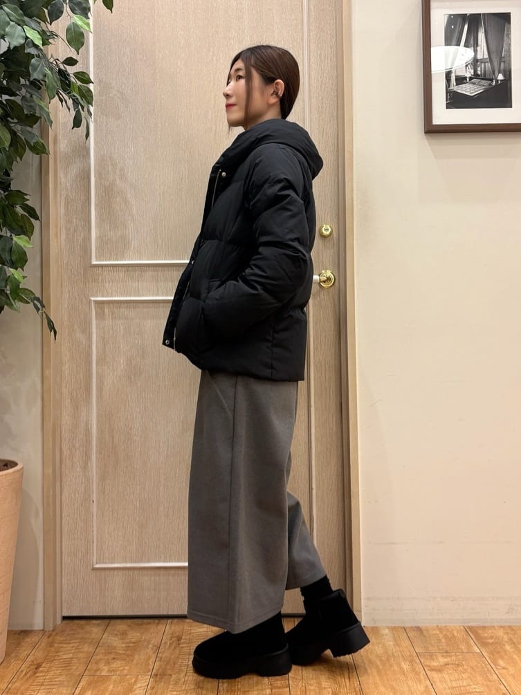 みぞさんさんの「SHOO･LA･RUE｜【撥水/洗える】ショートフーディーダウン」を使ったコーディネート