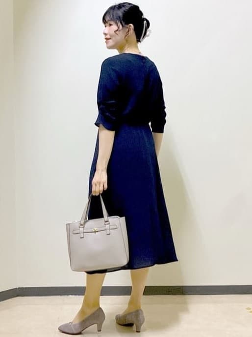  beni_gingerさんの「Reflect｜【吸水速乾／防しわ】シルキープリーツワンピース」を使ったコーディネート