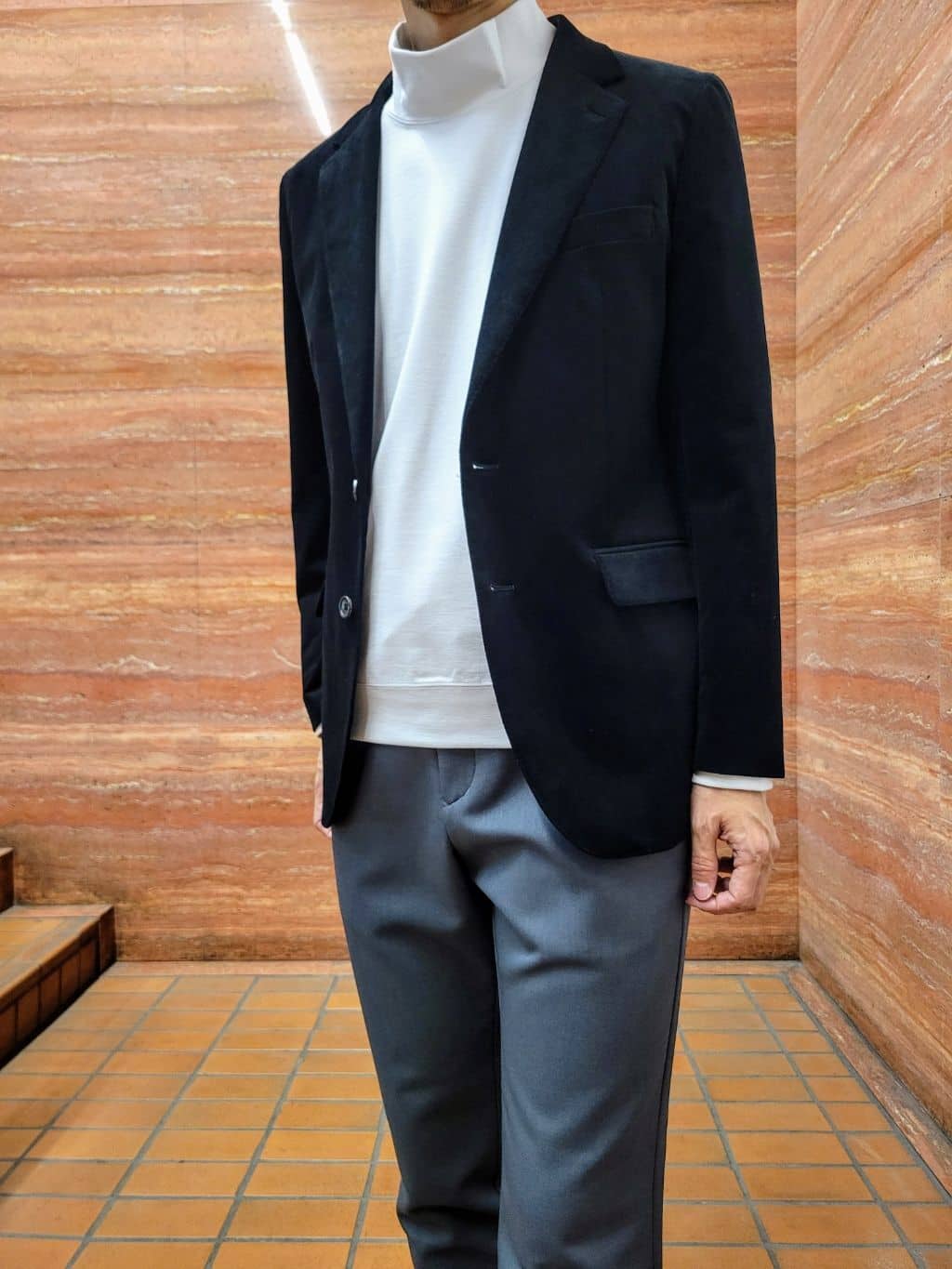 piroyaさんの「TAKEO KIKUCHI｜【Sサイズ～】ストレッチコーデュロイ ジャケット」を使ったコーディネート