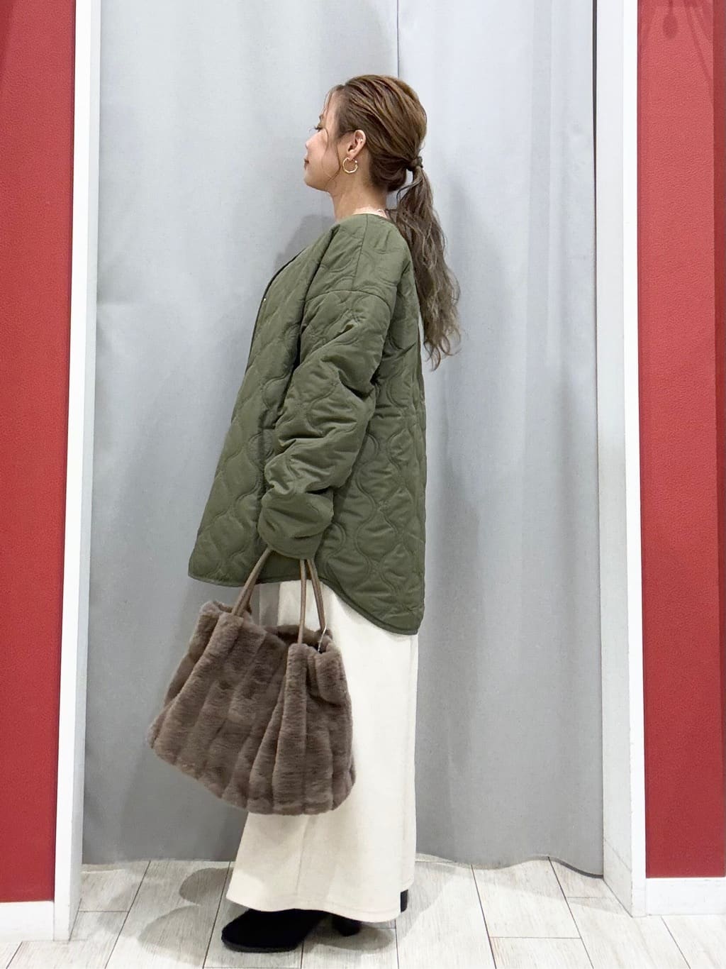 shioさんの「SHOO･LA･RUE｜【洗濯機可】美脚見え あったか圧縮ニット ガウチョパンツ」を使ったコーディネート