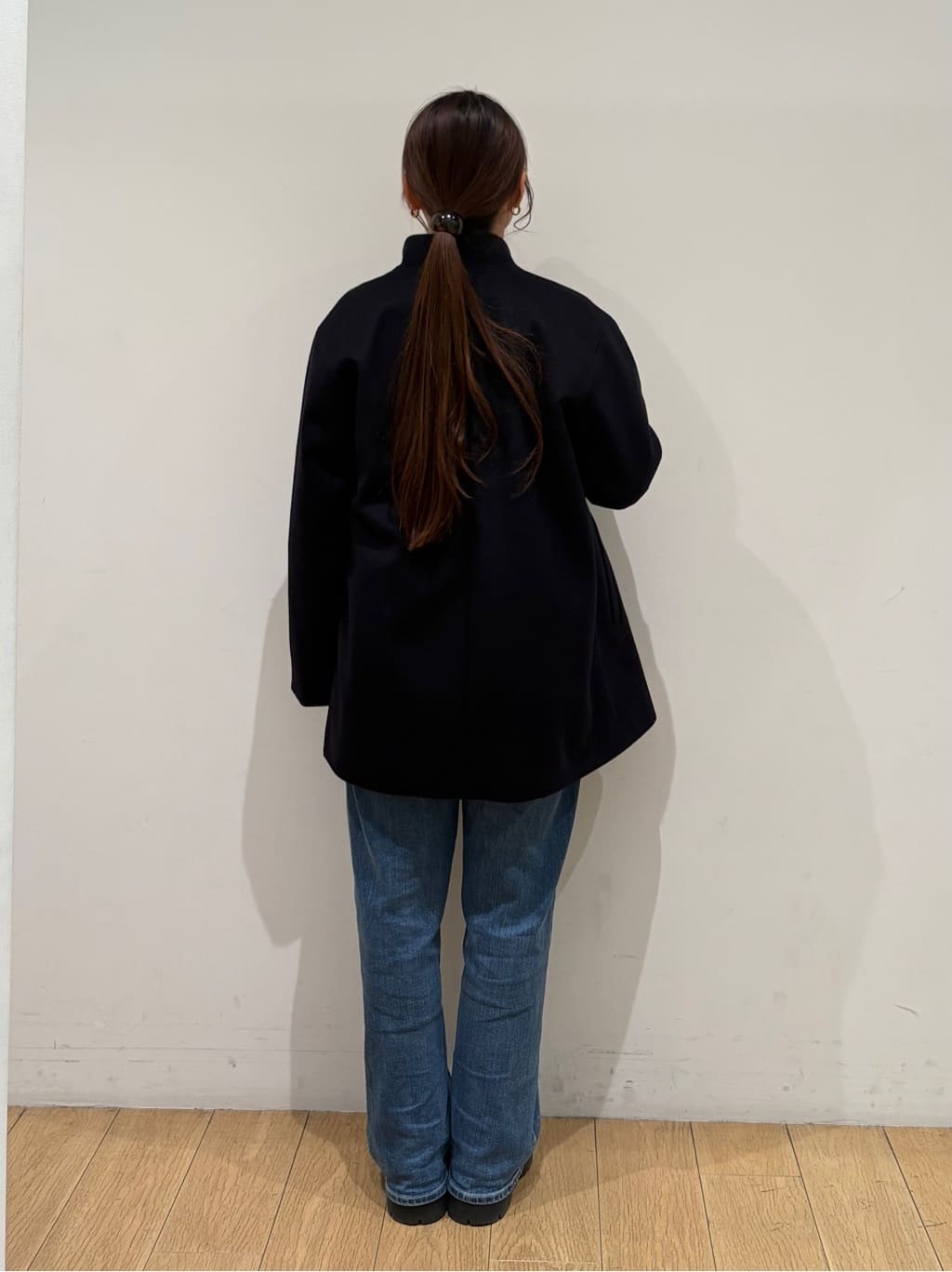 maiさんの「INDIVI｜【冬ニット人気NO．1！／カシミヤ混】ミドルゲージハイネックニット」を使ったコーディネート