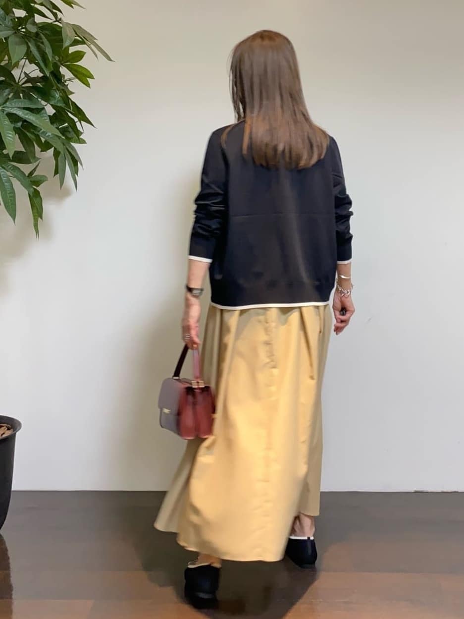 tomoさんの「UNTITLED｜【アンサンブル可/薄手/洗える】5分袖クルーニット」を使ったコーディネート