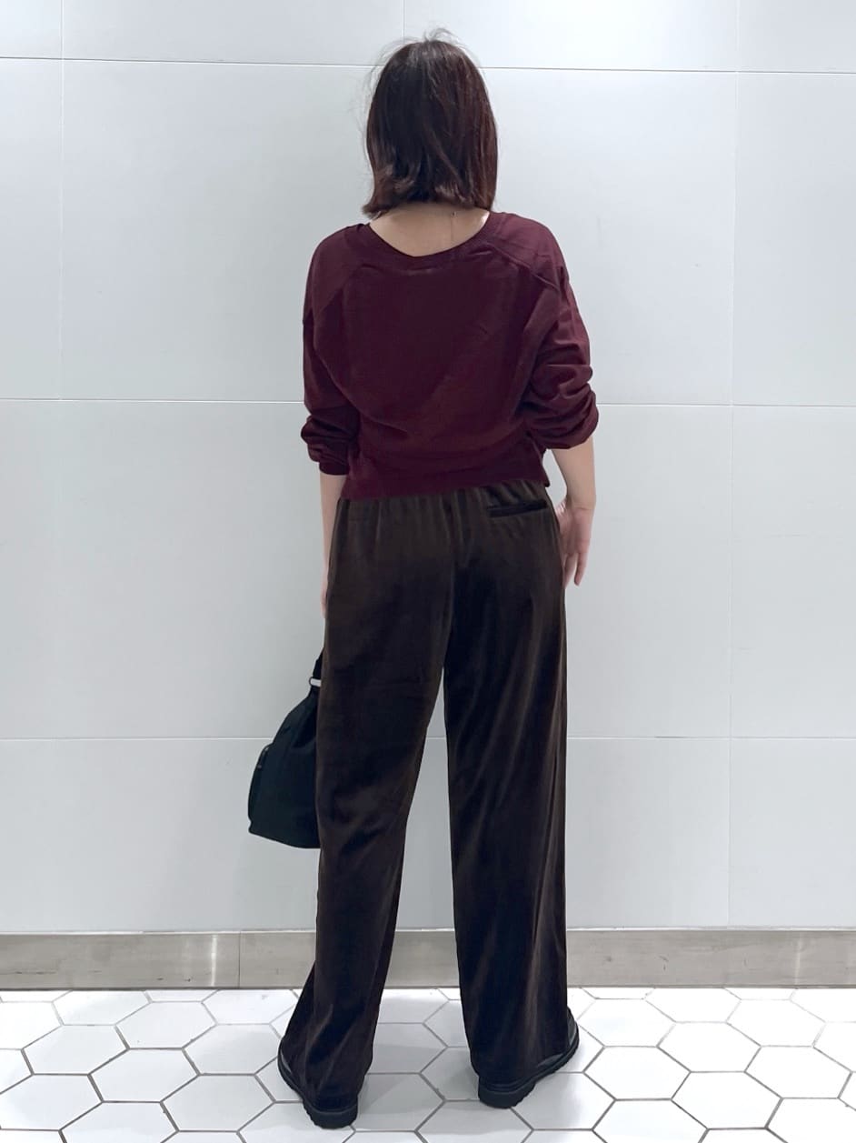 Makinoさんの「Dessin｜【2点セット/3WAY/洗える】ノースリーブインナー付きVネックショート丈ニット」を使ったコーディネート