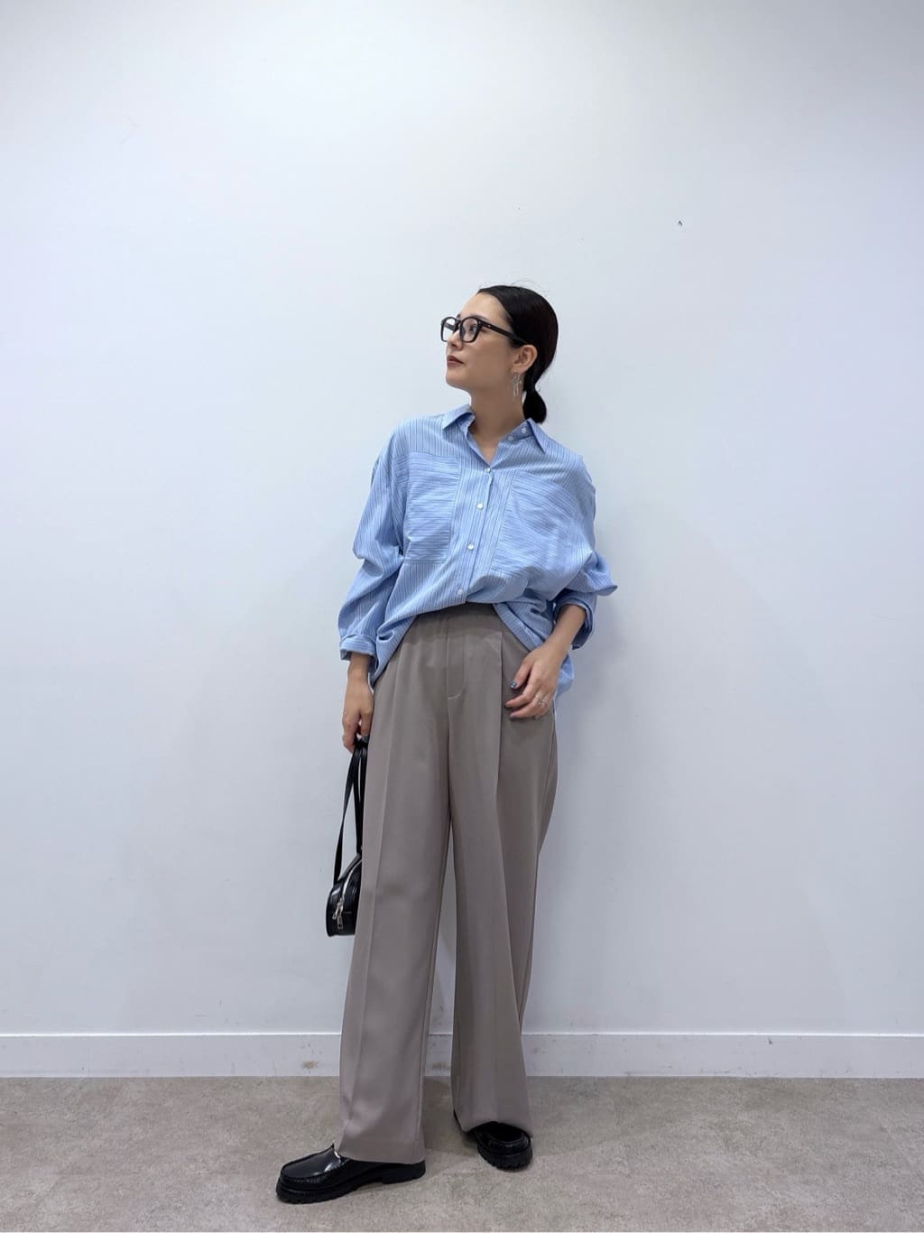 ayanoさんの「INDIVI｜Comfy SET UP｜イージーストレートワイドパンツ【セットアップ対応／通勤/カセット服】」を使ったコーディネート