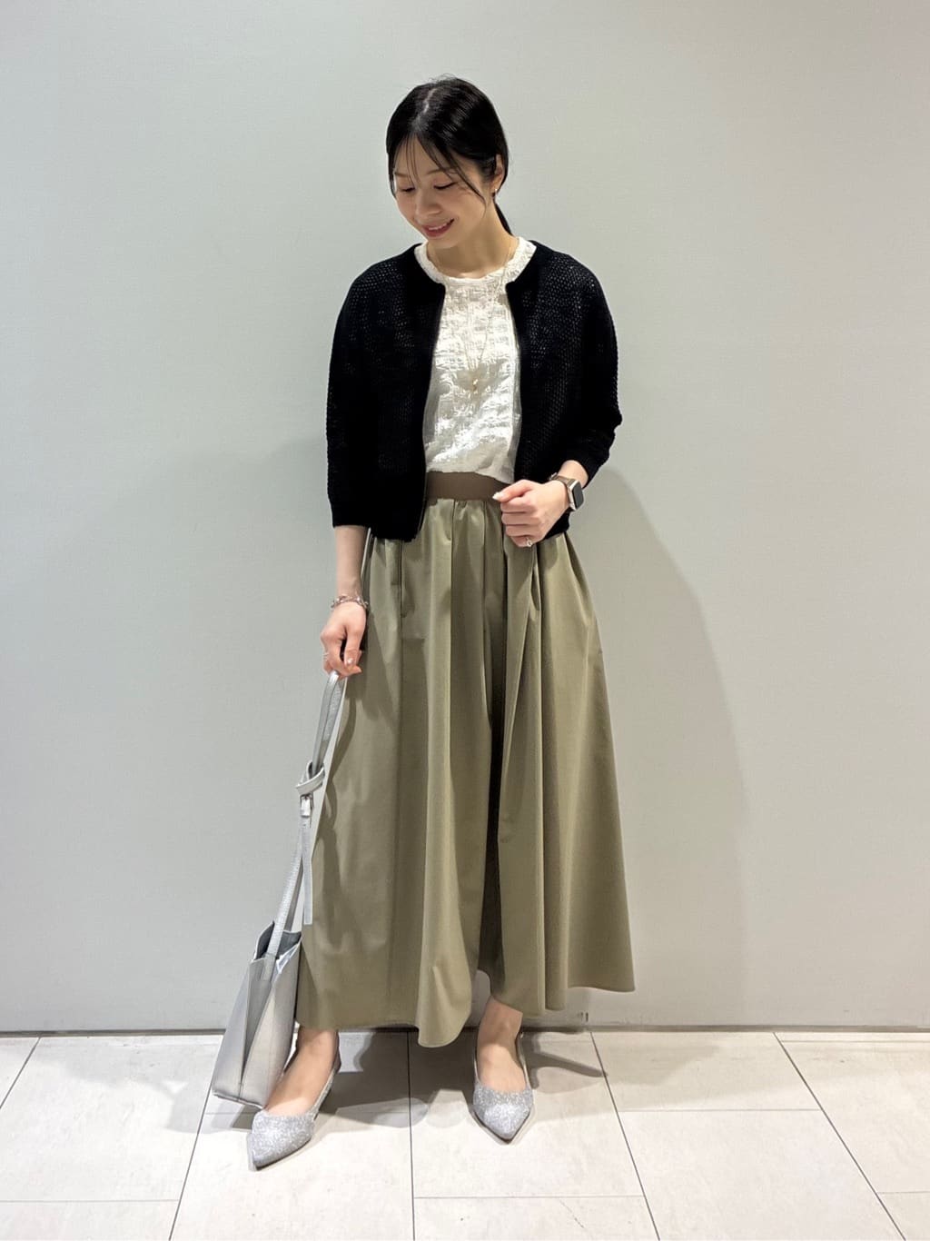 KAOさんの「INDIVI｜バイカラーショートネックレス」を使ったコーディネート