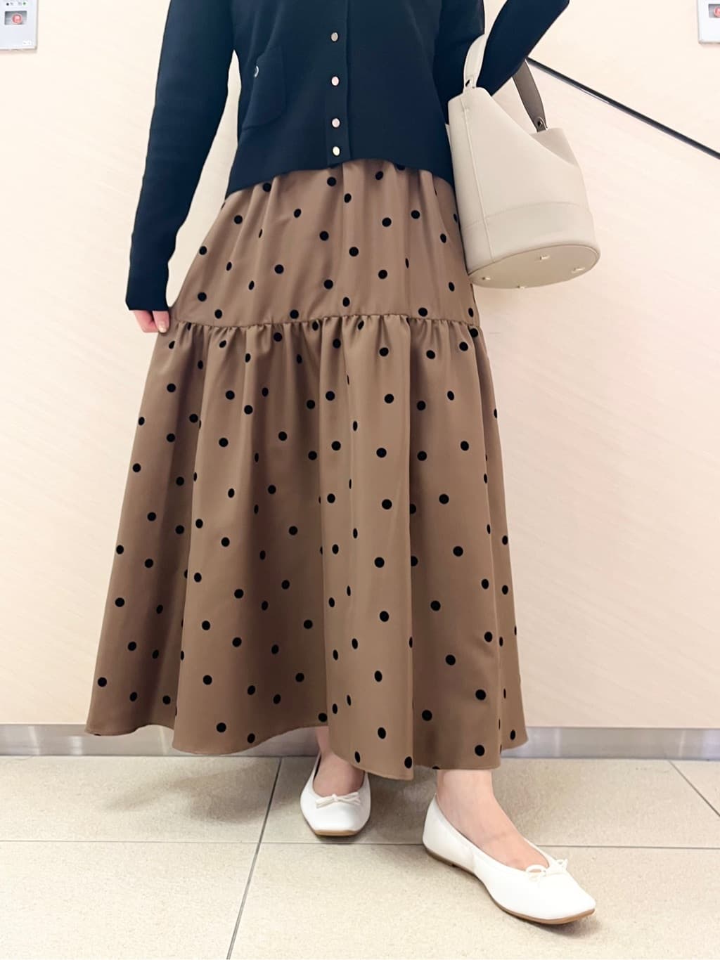 yahataさんの「DRESSTERIOR｜シュリンクレザーバケットBAG」を使ったコーディネート