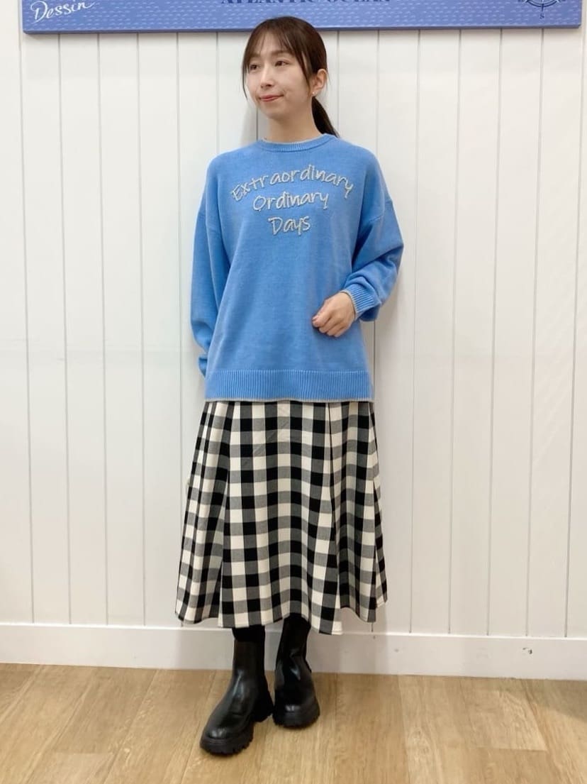 yoshiさんの「Dessin｜【洗える】ペイント風刺繍入り配色ラインニット」を使ったコーディネート
