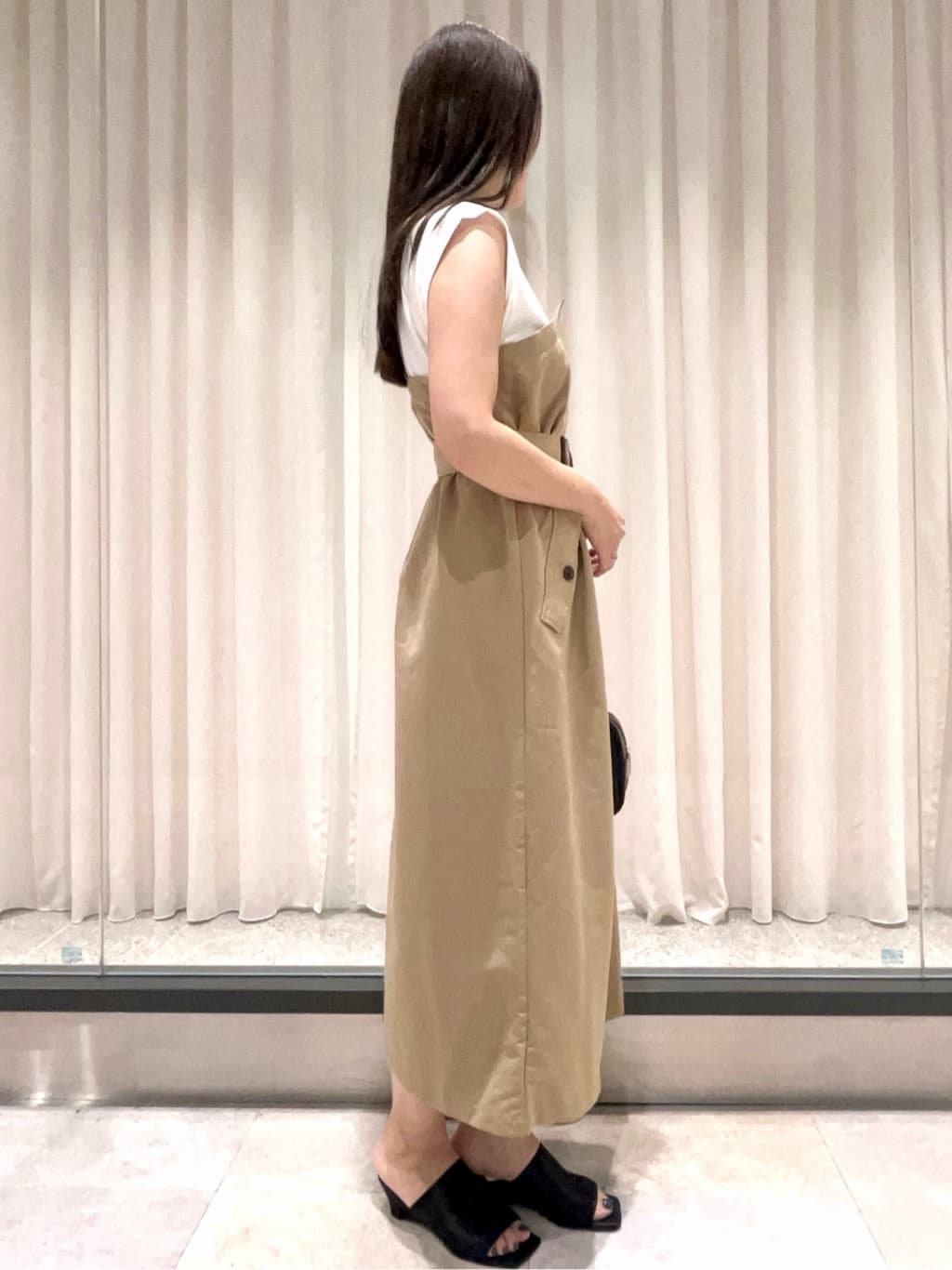 maiさんの「OPAQUE.CLIP｜トレンチ風ベアドッキングワンピース【洗濯機洗い可】」を使ったコーディネート